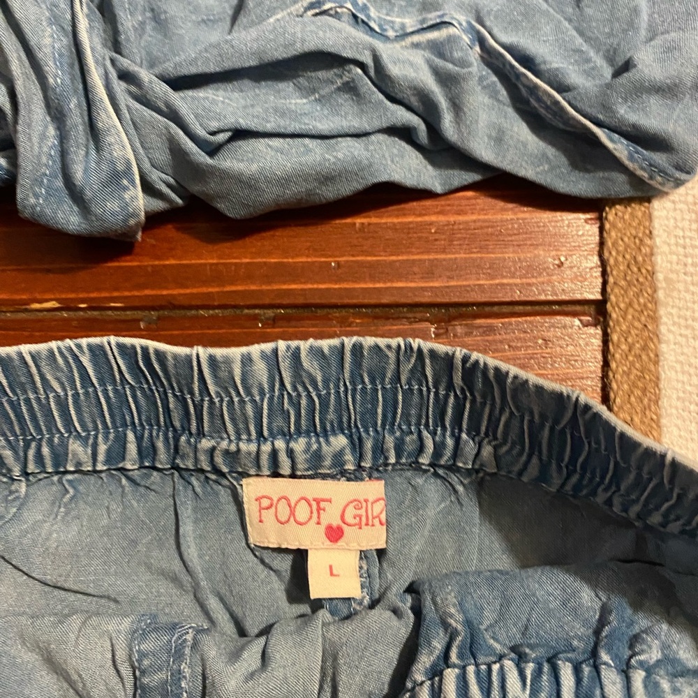 Chambray denim look two piece outfit NWOT - Picture 4 of 5